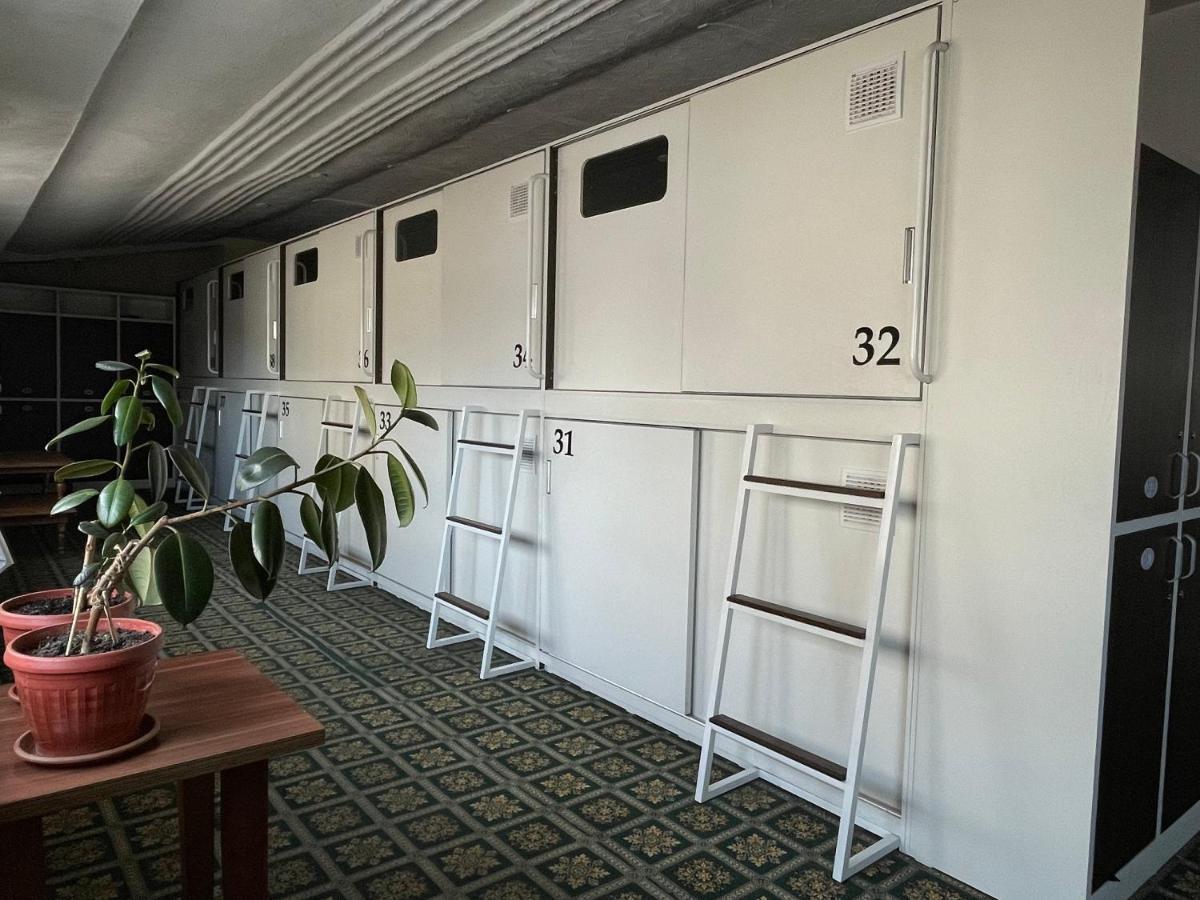 Capsule Hotel Technocave Biškek Exteriér fotografie