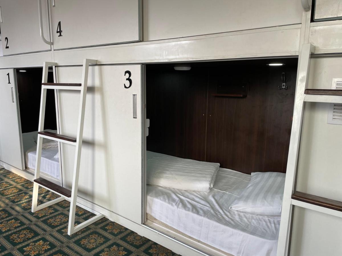 Capsule Hotel Technocave Biškek Exteriér fotografie