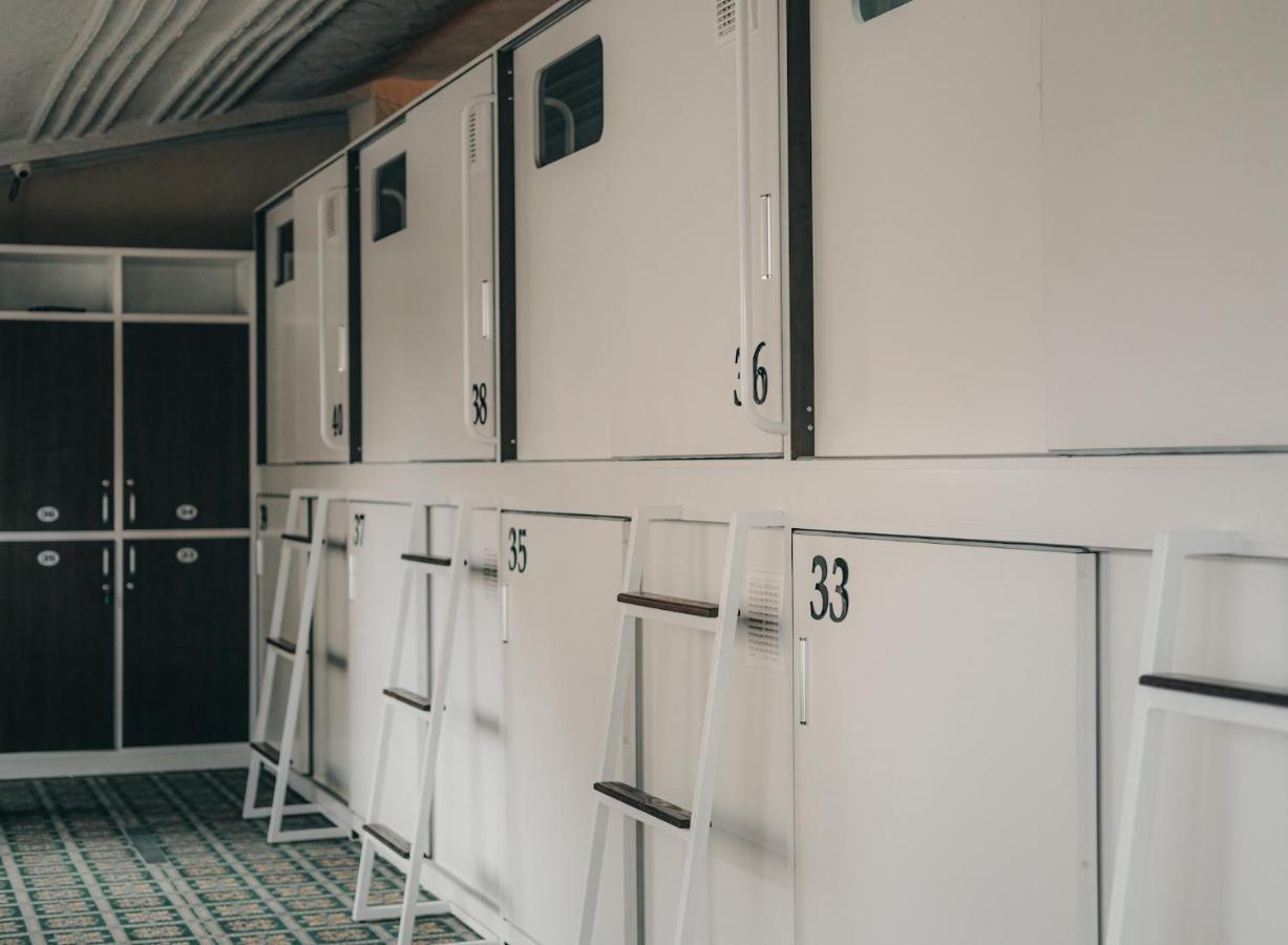 Capsule Hotel Technocave Biškek Exteriér fotografie