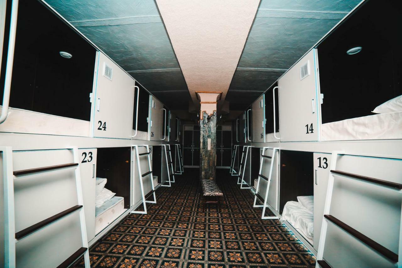 Capsule Hotel Technocave Biškek Exteriér fotografie