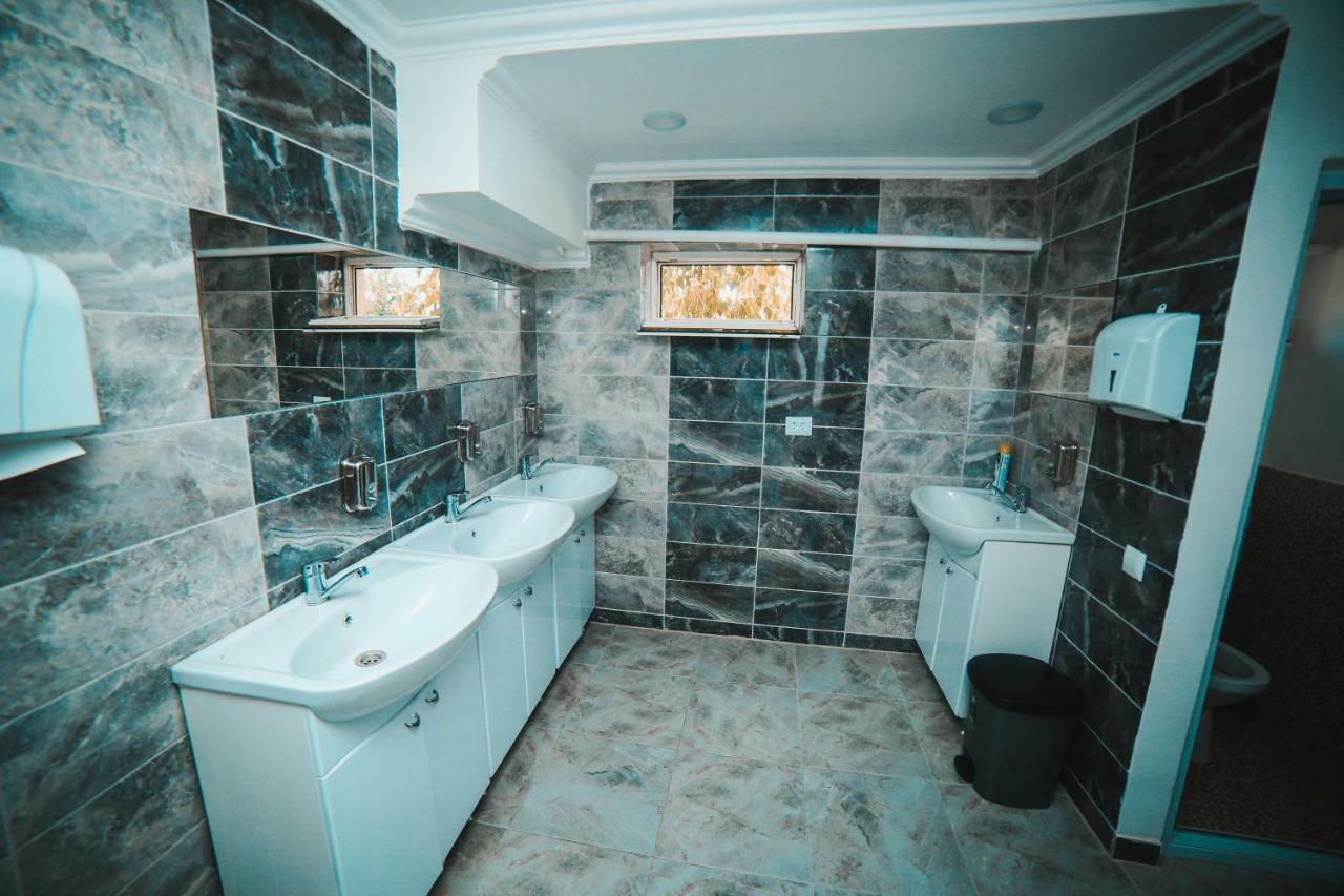 Capsule Hotel Technocave Biškek Exteriér fotografie