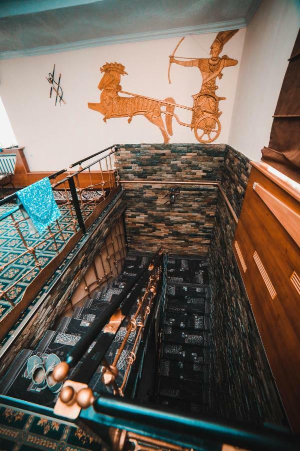 Capsule Hotel Technocave Biškek Exteriér fotografie