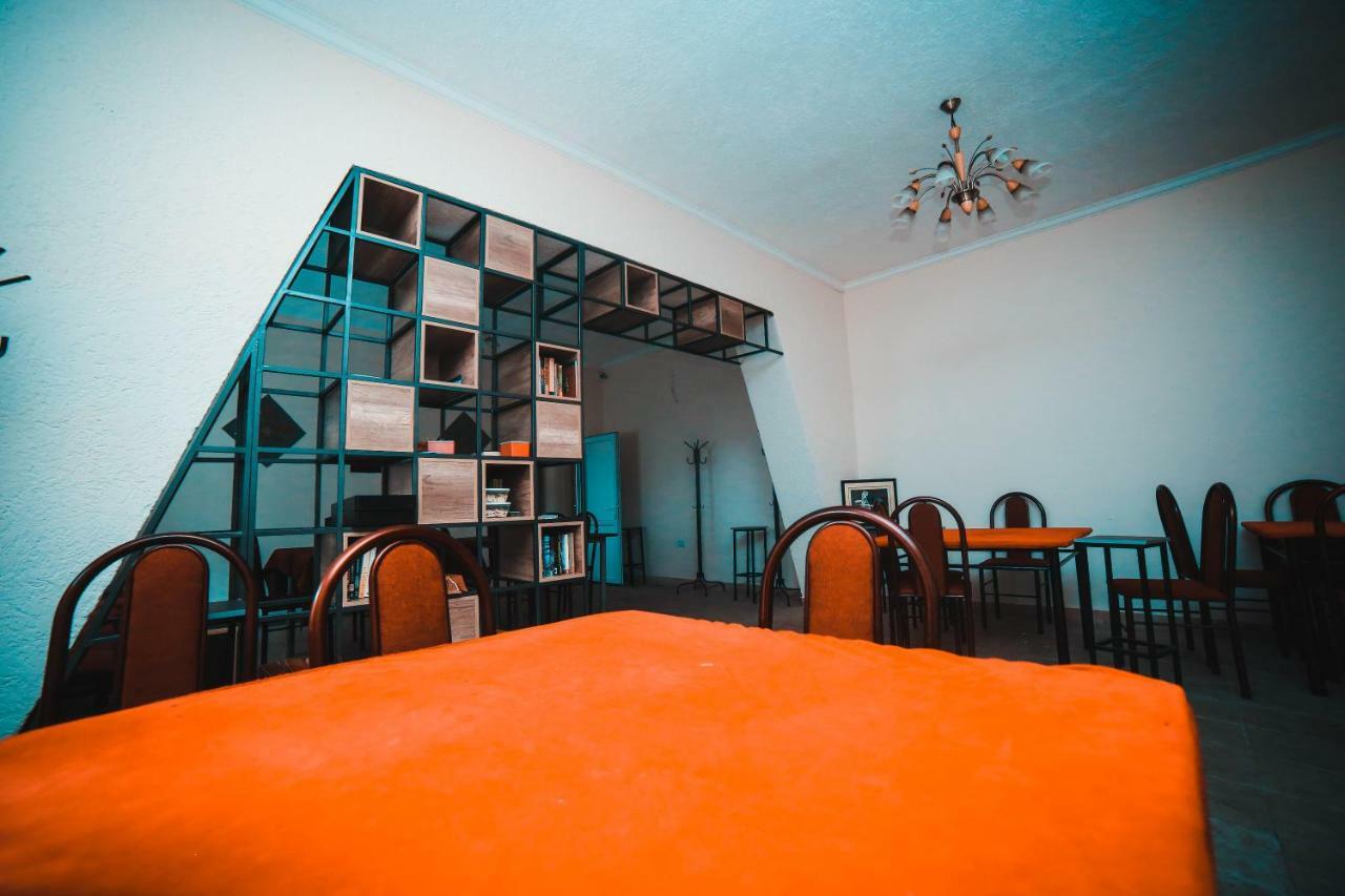 Capsule Hotel Technocave Biškek Exteriér fotografie